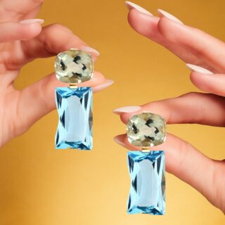 NEREID Earrings from Odyssey Collection
A true celebration of craftsmanship, the NEREID Earrings by Dakini Jewelry blend the radiance of precious stones with the timeless glow of 18K yellow gold.
A lavish amethyst of brings depth and harmony. A rare green amethyst of adds an ethereal elegance. A water-like blue topaz of reflects the gentle tides in soft, luminous hues.
Each stone is hand-selected to create a perfect balance of color — the deep purple of amethyst, the serene green of prasiolite, and the tranquil blue of topaz — united in a design that flows like the sea itself.
#DakiniJewelry #NereidEarrings #OdysseyCollection #FineJewelry #LuxuryDesign #dakinijewellery #dakini #finejewellery #artofjewellery #artofjewelry #dakinijewelry #sacredjewelry #fantasyjewellery #fantasyjewelry #snakejewelry #snakejewellery #intentionjewelry #fantasyjewelry