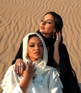 Tales of the Desert by @dakinijewellery
Discover our Limited Edition Collection Ophidia. DM for orders or shop online.
Photo @gabrielrphotography
MUAH @bb.peru
Models @natamarrugorios @alinitadi
#dakinijewellery #dakini #finejewellery #artofjewellery #artofjewelry #dakinijewelry #sacredjewelry #fantasyjewellery #fantasyjewelry #snakejewelry #snakejewellery