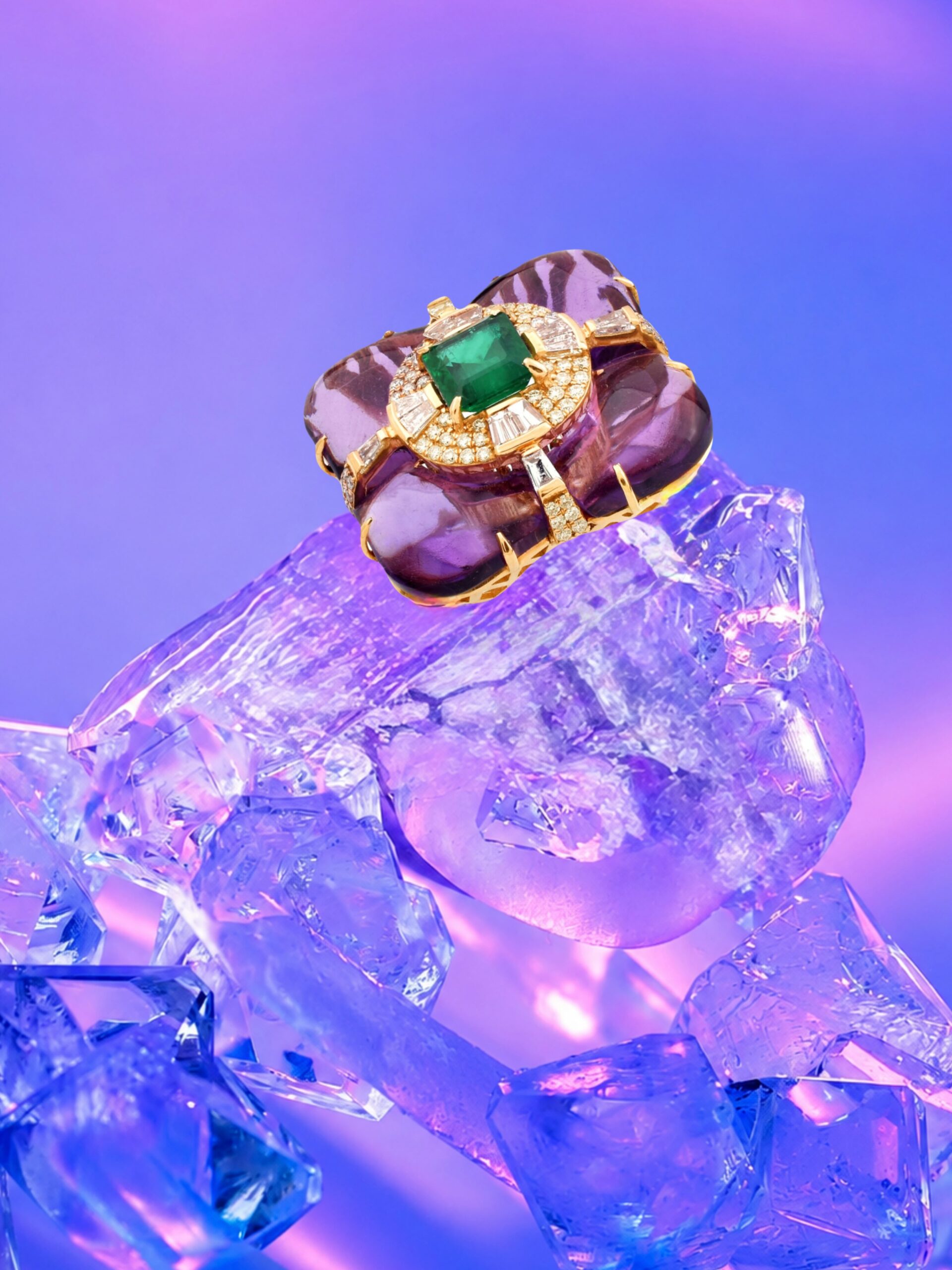 The Draupadi Ring from the Mahabharata Collection by @dakinijewellery is inspired by one of the most powerful and complex women of the ancient Indian epic. 

At the heart of the ring, amethyst brings depth and mysticism, while emerald evokes vitality, wisdom and renewal. Brilliant diamonds illuminate the composition, set in 18K gold. Together, the stones reflect the many facets of Draupadi herself — beauty and power, grace and determination, softness and an unbreakable inner fire.

#amethystring #emerald #dakinijewellery #dakini #fantasyjewelry